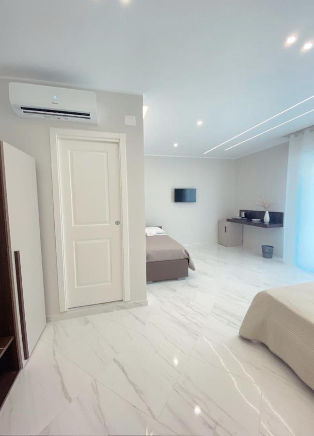 Meligrana Central Rooms Тропеа Екстериор снимка