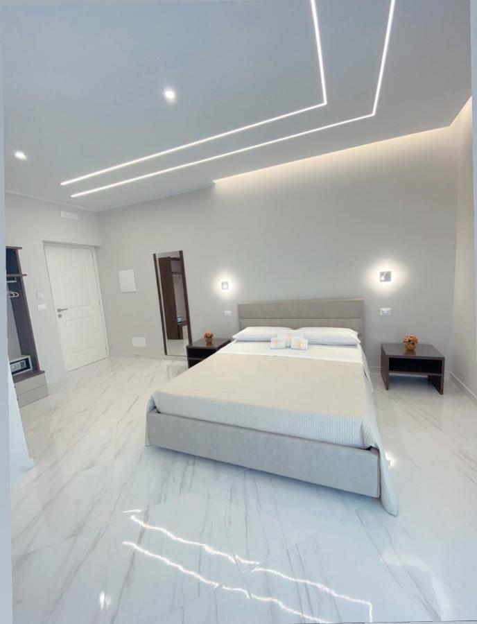 Meligrana Central Rooms Тропеа Екстериор снимка