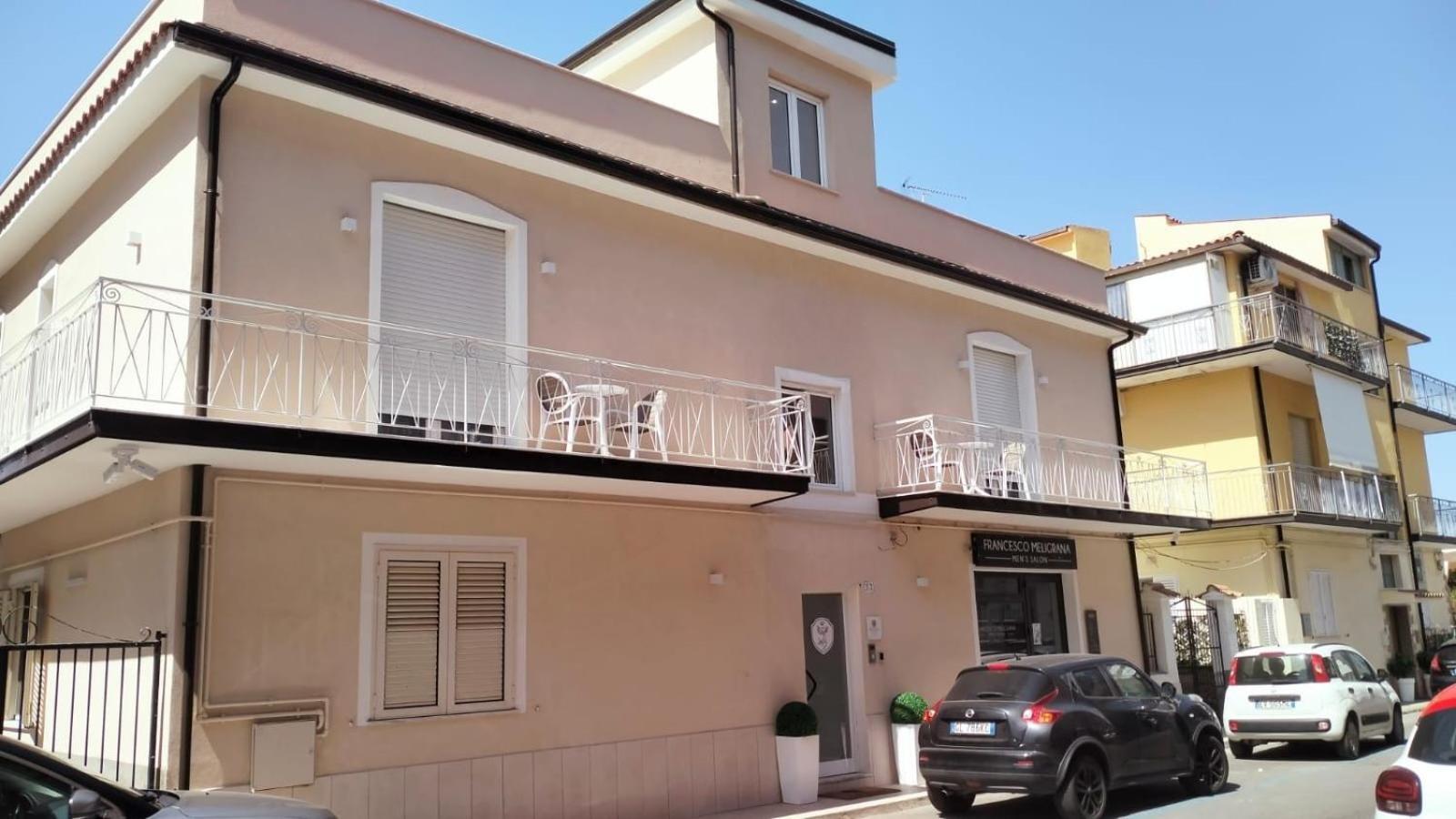 Meligrana Central Rooms Тропеа Екстериор снимка